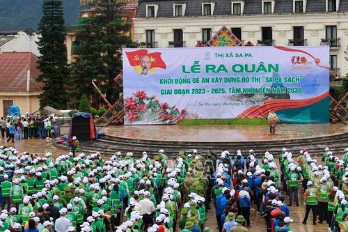 Thị xã Sa Pa ra quân khởi động Đề án xây dựng đô thị 'Sa Pa sạch' giai đoạn 2023 - 2025