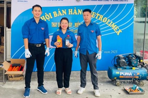 Đoàn Thanh niên B12 quảng bá hàng hóa, dịch vụ qua Ngày hội bán hàng Petrolimex