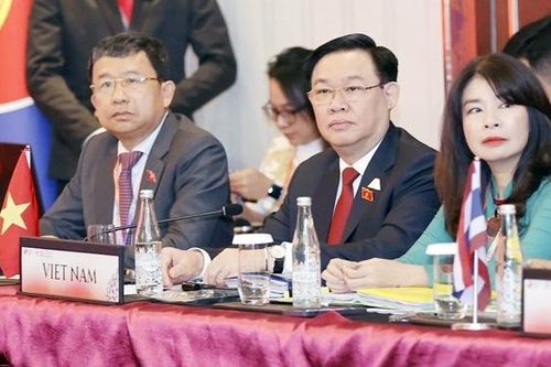 Chủ tịch Quốc hội Vương Đình Huệ dự phiên họp Ban Chấp hành Hội đồng Liên Nghị viện các quốc gia Đông Nam Á