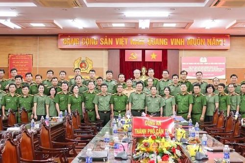 Học tập, trao đổi kinh nghiệm giữa Công an TP Cần Thơ và Công an tỉnh Thừa Thiên Huế