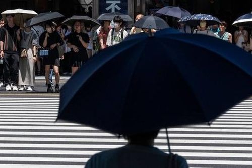 Nhiệt độ chạm mốc 40 độ C, Nhật Bản ghi nhận ngày nóng nhất trong năm 2023