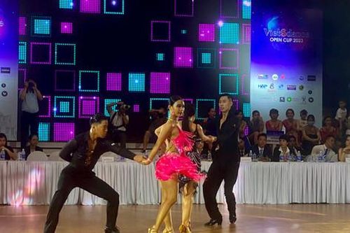 700 VĐV tham dự Liên hoan khiêu vũ thể thao - VietSdance Open Cup 2023