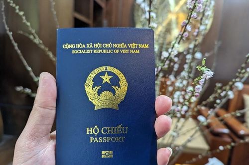Thêm mẫu hộ chiếu mới có thời hạn không quá 1 năm từ 15/8