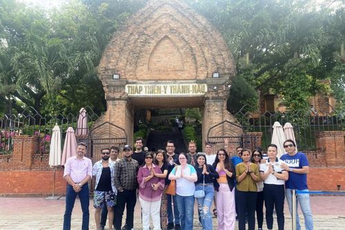 Doanh nghiệp lữ hành Ấn Độ khảo sát du lịch Nha Trang