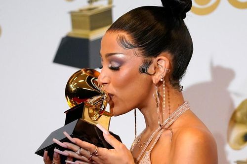 Doja Cat trình diễn chính tại 'The Victoria's Secret World Tour'
