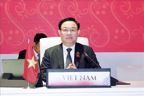 Chủ tịch Quốc hội Vương Đình Huệ phát biểu tại Phiên họp toàn thể Đại hội đồng AIPA-44