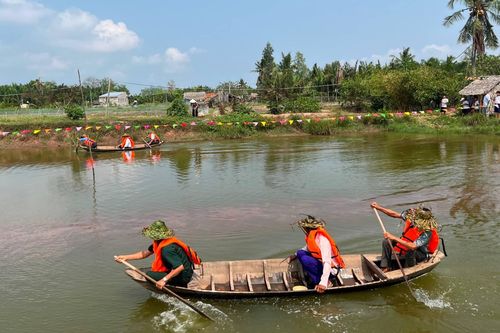 Xã anh hùng xây dựng nông thôn mới