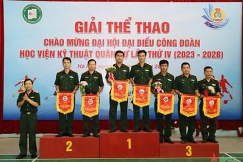 Bế mạc Giải thể thao chào mừng Đại hội đại biểu Công đoàn Học viện Kỹ thuật Quân sự lần thứ IV