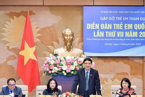 Tìm giải pháp cho những vấn đề của trẻ em