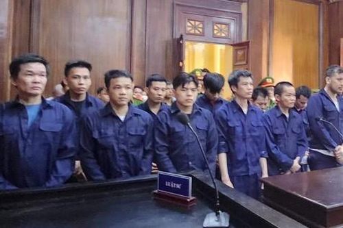 23 năm tù dành cho 4 đối tượng cầm đầu vụ án làm giả giấy tờ