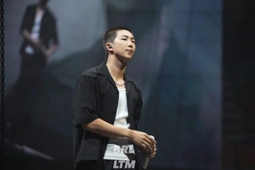 RM (BTS) tiết lộ lý do cắt tóc ngắn