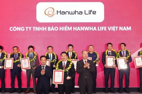 Hanwha Life Việt Nam liên tục giữ vững danh hiệu Công ty bảo hiểm uy tín