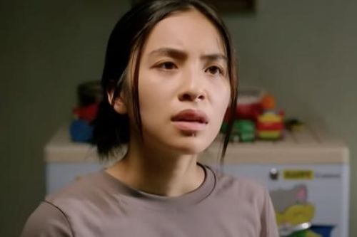 'Làng trong phố' tập 6: Hoài (Trần Vân) ghen với chị hàng xóm (Hoàng Yến)