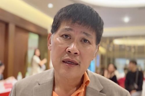 Phước Sang tuổi 54 đi chấm hoa hậu, cay đắng với bài học 'vỡ nợ vì tham tiền'