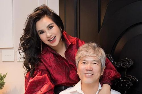 Thanh Lam tình tứ với chồng bác sĩ, MC Cát Tường U50 vẫn chưng diện áo tắm