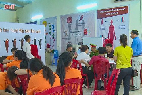 Kiểm tra cơ sở bán hàng Hàn Quốc có dấu hiệu 'móc túi' người cao tuổi