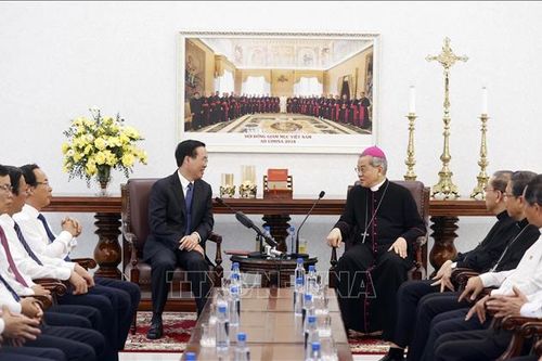 Chủ tịch nước Võ Văn Thưởng thăm Hội đồng Giám mục Việt Nam