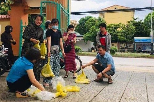 Giáo viên, phụ huynh chung tay mua cá giúp thầy giáo chữa bệnh ung thư