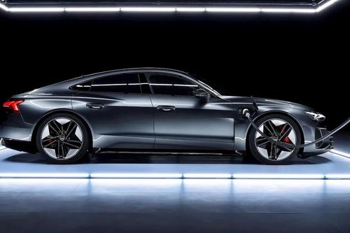 Công ty Đức Audi 'hồi sinh' mẫu xe thể thao Audi RS6 saloon phiên bản chạy điện vào năm 2025