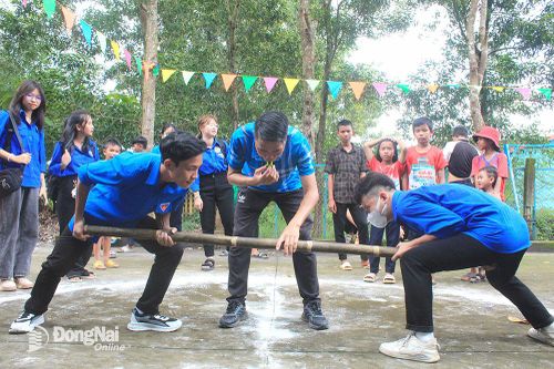 Cơ hội giao lưu, gắn kết thanh niên dân tộc, tôn giáo