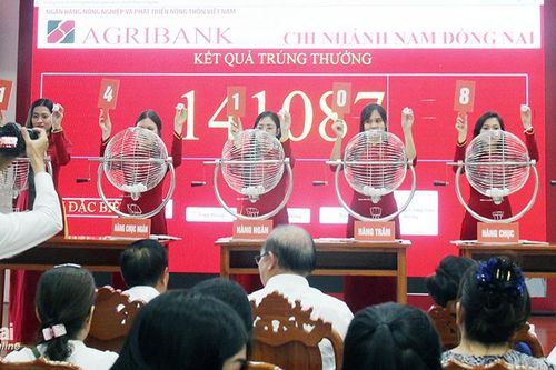Khách hàng ở H.Cẩm Mỹ đạt giải đặc biệt chương trình huy động tiết kiệm dự thưởng