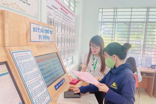 UBND TP. Cam Ranh: 2 tháng liên tiếp, giải quyết hồ sơ trực tuyến đạt 100%