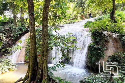 Thác Mây: Bức tranh thủy mặc trong rừng Thần Sa