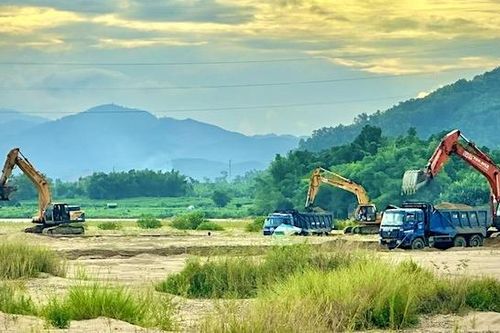 Quảng Ngãi: Mỏ cát trúng đấu giá chỉ được phép khai thác khi đã hoàn thành việc kê khai giá