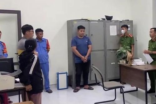 Hơn chục thanh thiếu niên kéo nhau đi hỗn chiến vì mâu thuẫn trên Facebook