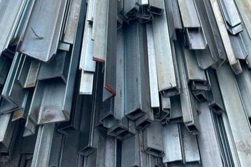 Khởi tố vụ án làm giả thanh nhôm định hình của nước ngoài
