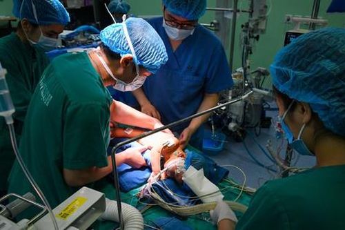 Thầy thuốc Nhi Trung ương hồi sinh những trái tim 'lỗi nhịp' của trẻ bằng kỹ thuật mới trong phẫu thuật