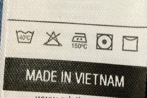 Năm năm vẫn chưa thể ban hành quy định hàng 'made in Vietnam'