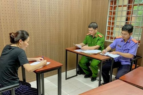 Xin việc làm cho con, người phụ nữ cay đắng chuyển nhầm 300 triệu đồng cho kẻ thua lỗ tiền ảo
