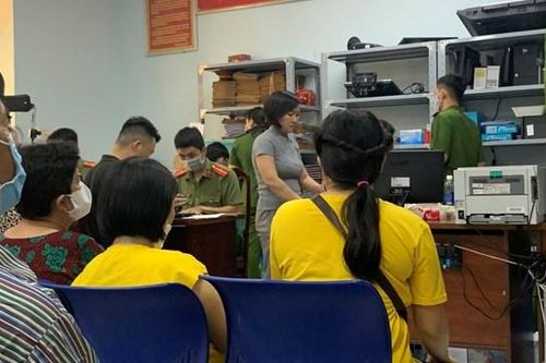 Xóa bỏ thủ tục hành chính 'hành dân'