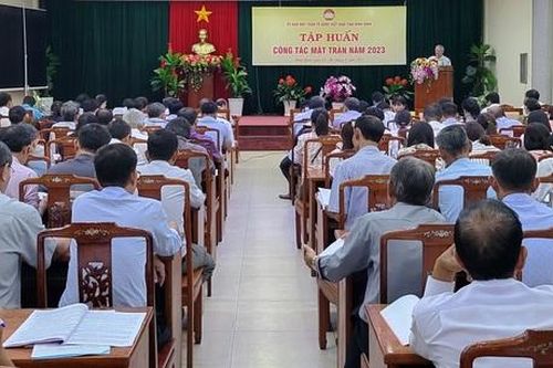 Bình Định: Tập huấn công tác Mặt trận cho cán bộ cấp huyện, xã năm 2023
