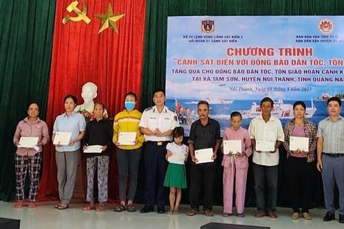 Quảng Nam: 'Cảnh sát biển với đồng bào dân tộc, tôn giáo'
