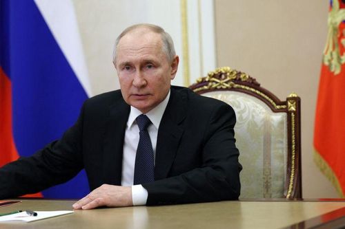 Ông Putin kêu gọi các nhà sản xuất máy bay chiếm thị trường còn trống