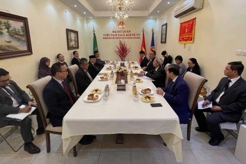 Đại sứ quán Việt Nam tại Saudi Arabia tổ chức Lễ thượng cờ ASEAN