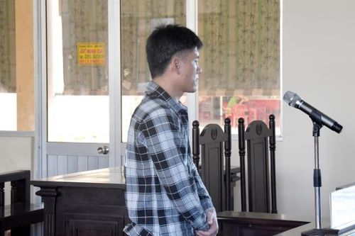 Bạc Liêu: Lãnh 12 năm tù vì chém anh ruột suýt chết
