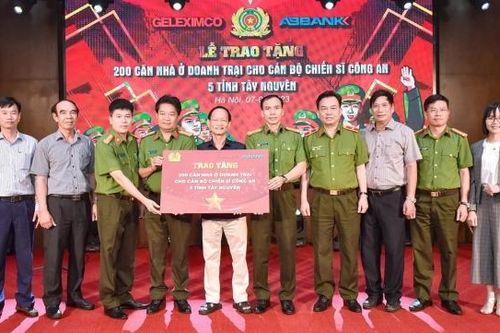 Geleximco và ABBank trao tặng 200 nhà ở doanh trại cho công an xã, thị trấn