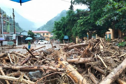 Yên Bái huy động lực lượng khắc phục hậu quả do mưa lũ gây ra