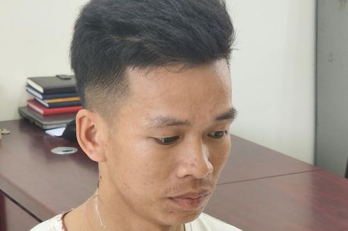 Gửi hình khoe người yêu mới, cô gái bị bạn trai cũ chém trọng thương