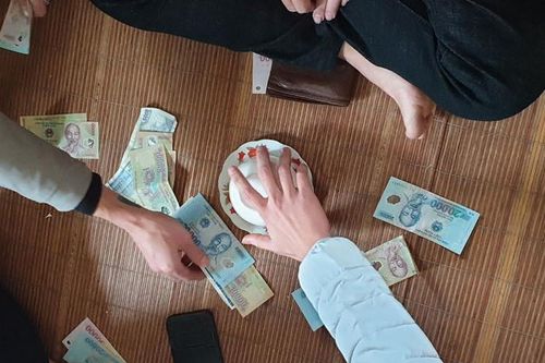 Khởi tố 4 cán bộ ở Thái Bình đánh bạc ở Đắk Lắk