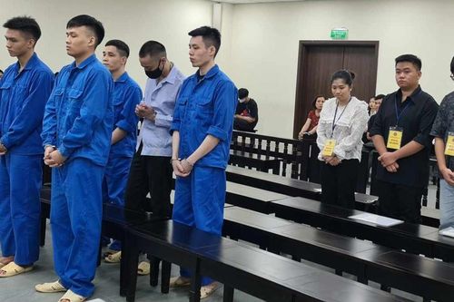 Chiêu tinh vi chiếm đoạt tiền của khách hàng mở thẻ tín dụng tại FE Credit