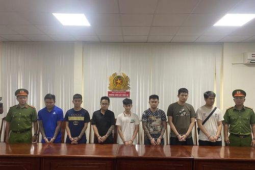 Từ Hà Nội vào TP HCM điều hành đường dây cho vay thế chấp bằng ảnh khỏa thân