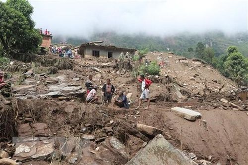 Hàng chục người thiệt mạng và mất tích vì mưa lớn ở Nepal