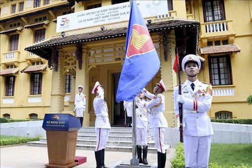 Lễ Thượng cờ kỷ niệm 56 năm Ngày thành lập ASEAN