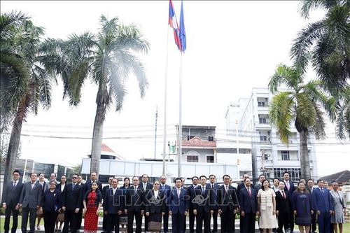 56 năm thành lập ASEAN: Lào tổ chức trang trọng lễ thượng cờ kỷ niệm