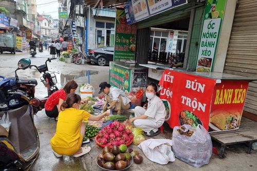 Thu nhập công nhân, người lao động chỉ đáp ứng 45% nhu cầu chi tiêu