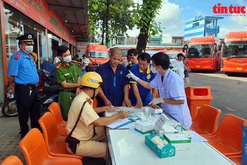 TP Hồ Chí Minh: Kiểm tra ma túy hàng loạt lái xe tại bến xe An Sương